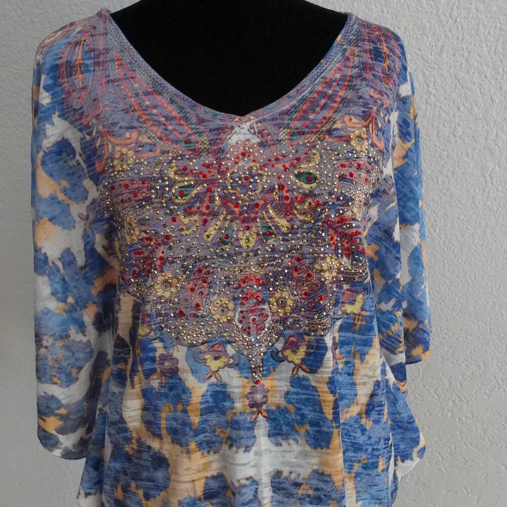 Butterfly arm Top, with red and gold color rhinestones details